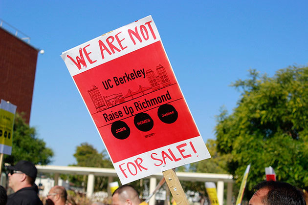 A protester holds sign at the Anti-Displacement Rally in Richmond, California, June 4, 2015. (Photo: Adam Hudson)